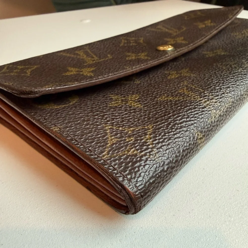 Louis Vuitton 'Sarah Wallet' - Picture 6 of 13